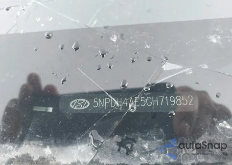 2016 Hyundai Elantra Se from USA, damaged, VIN 5NPDH4AE5GH719852